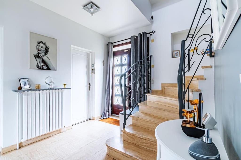 Charmante Maison Au Calme Yerres Exterior photo