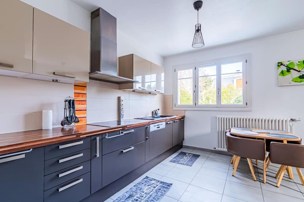 Charmante Maison Au Calme Yerres Exterior photo